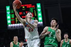 开云体育入口-上海队绝杀新疆队，张镇麟刷新纪录