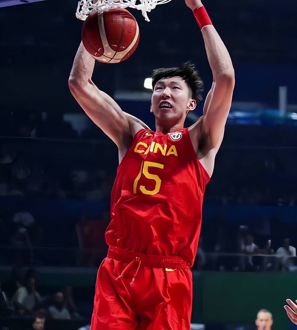 中国篮球联赛中一支强队的表现备受瞩目