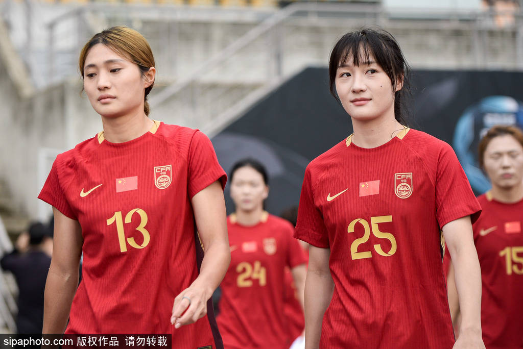 中国女足精英球员，散发出强大魅力！
