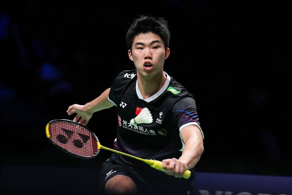 包含羽毛球选手发挥出色，荣膺最佳MVP的词条