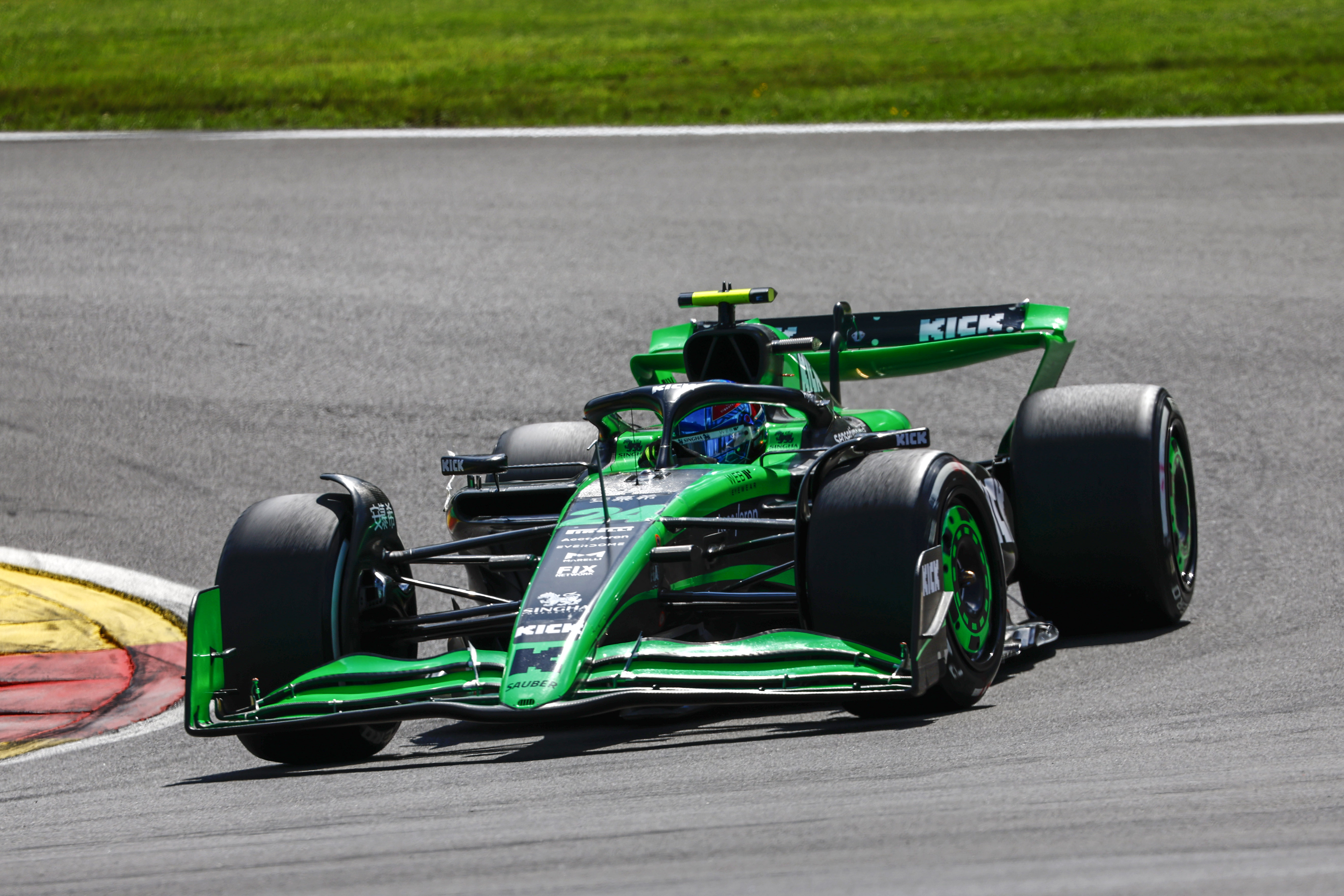 法拉利逆转索伯车队,佩雷兹惊艳四座的简单介绍 法拉利逆转索伯车队,佩雷兹惊艳四座的简单介绍