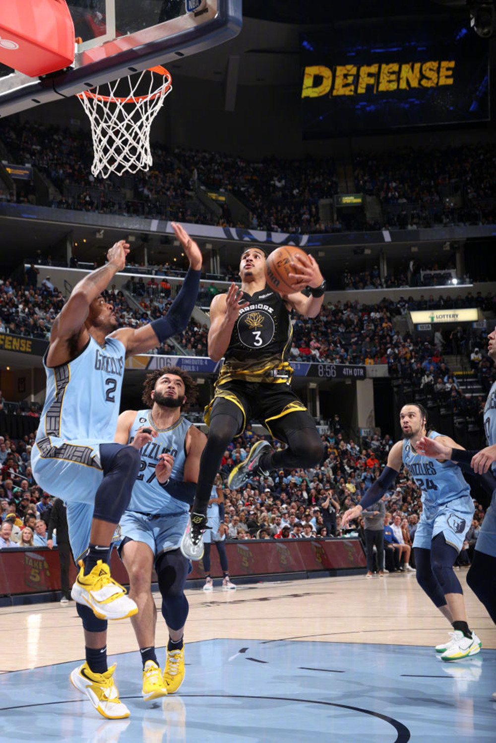 灰熊险胜公牛，米切尔刷新纪录